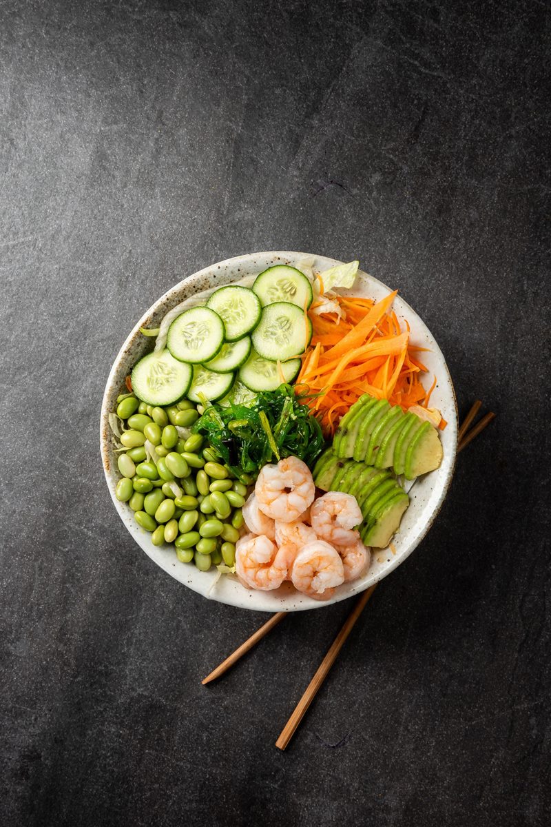 Karidesli Poke Bowl — Vibe Sushi İzmir Buca sushi fotoğraf çekimi, tepeden çekim | Mert Akdurak