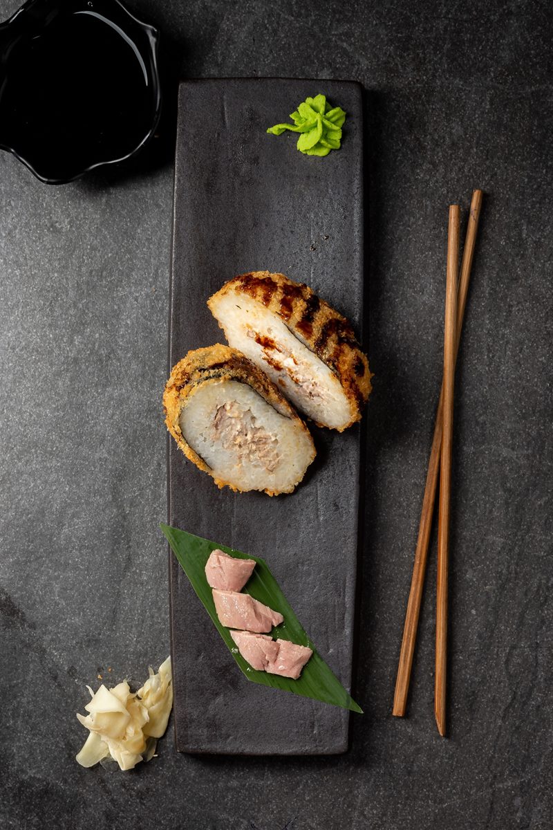 Kızarmış Sushi Roll — Vibe Sushi İzmir Buca sushi fotoğraf çekimi, tepeden çekim | Mert Akdurak