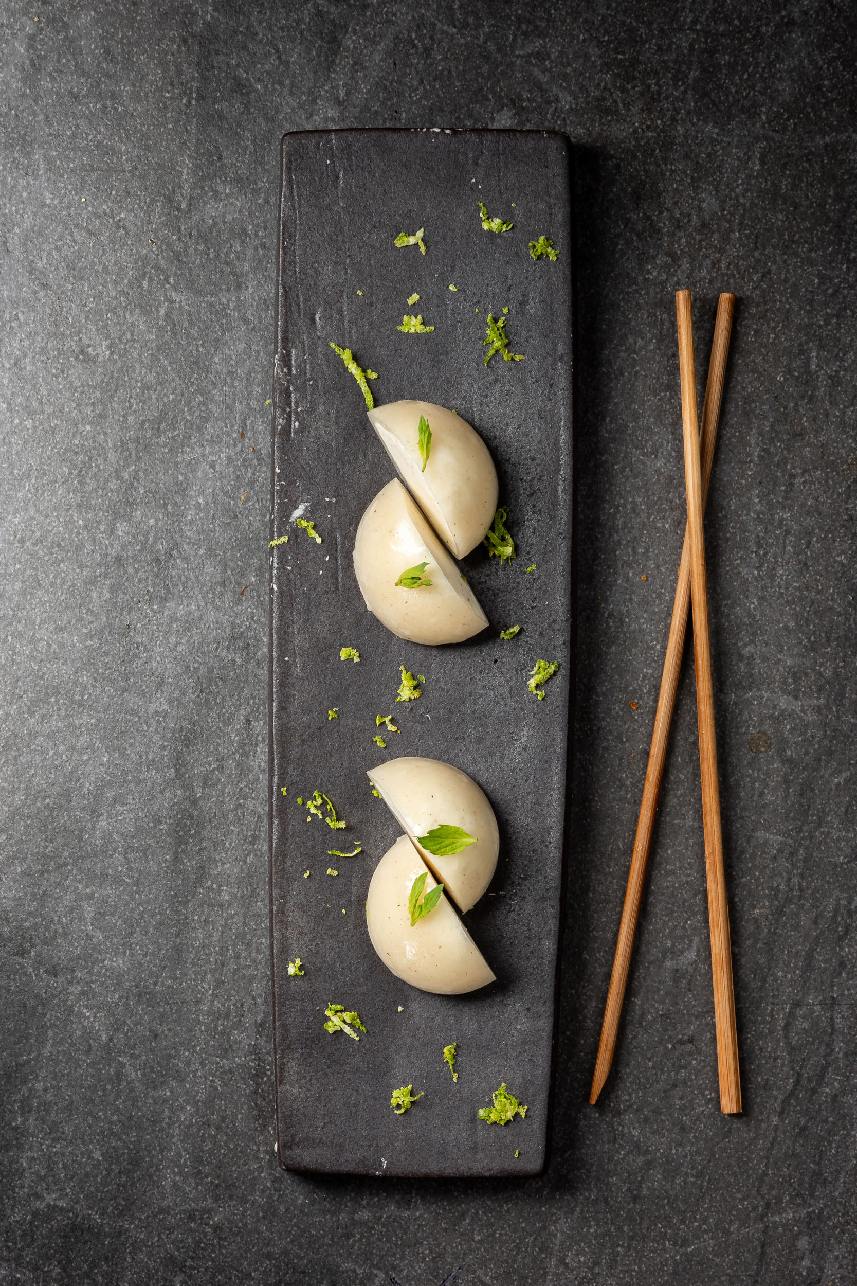 Mochi — Vibe Sushi İzmir Buca sushi fotoğraf çekimi, tepeden çekim | Mert Akdurak